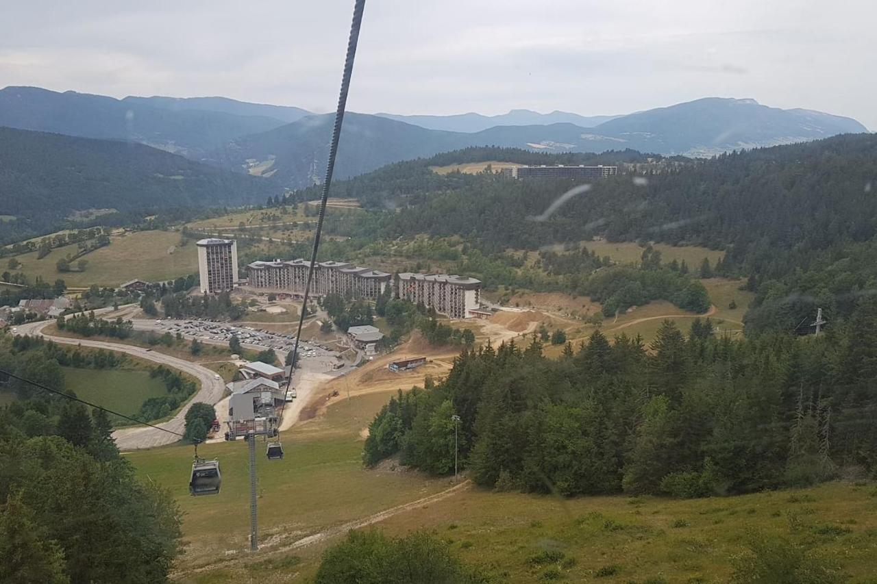 STUDIO CHALEUREUX aux pieds des pistes de ski des Glovettes Villard-de-Lans Eksteriør billede